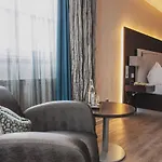 Residenz فندق
