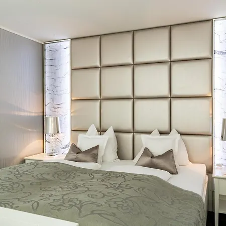Residenz Hotel 4*