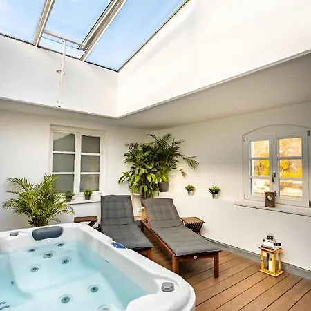 Residenz Hotel 4*