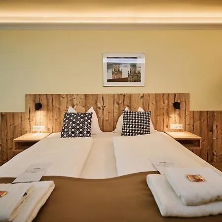 Отель Residenz 4 Sterne 4*