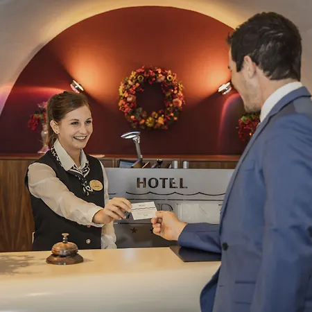 Ξενοδοχείο Residenz 4*